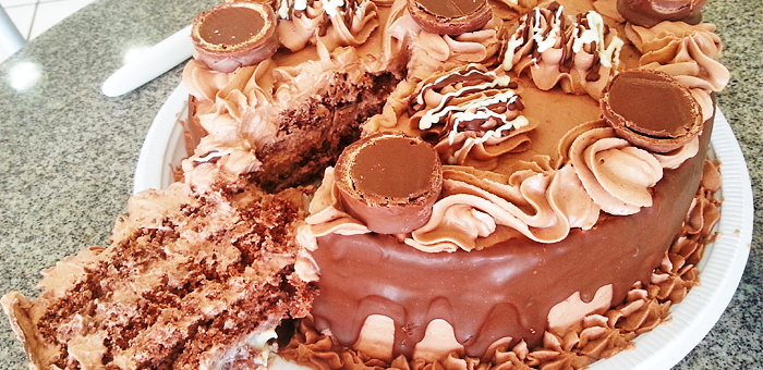 Deliciosa Torta Sonho de Valsa! 20 Fatias no Café Preto - Café Preto